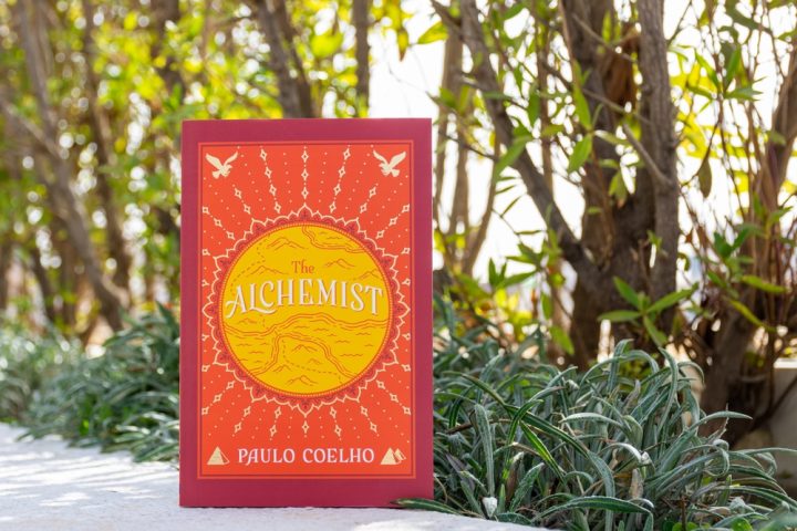 Book Cover - 'The Alchemist' by Paulo Coelho